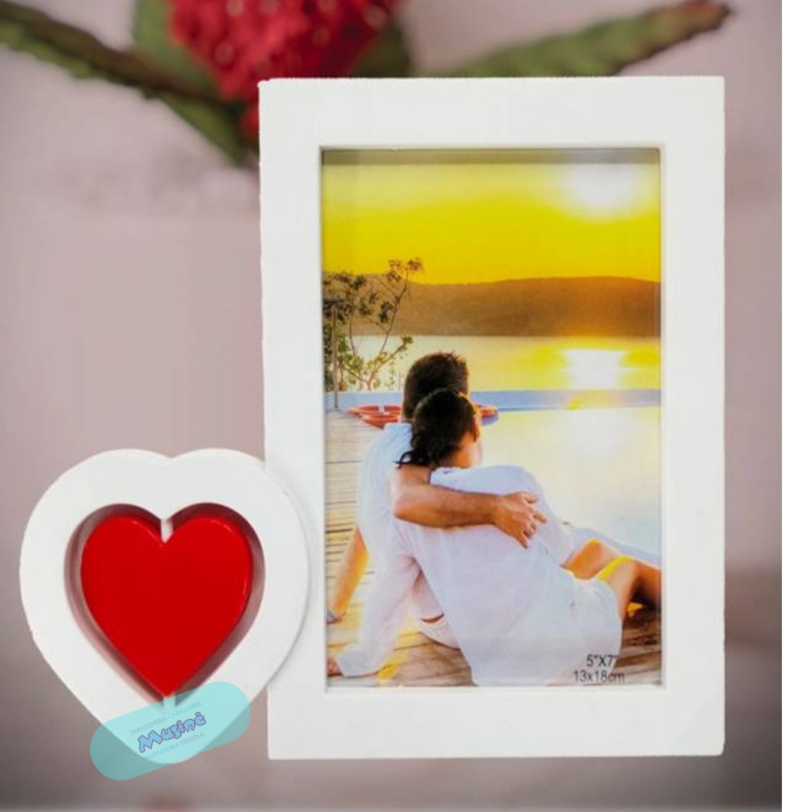 Portafoto plastificato verticale con cuore girevole Cm. 12x24- Foto Cm. 13x18